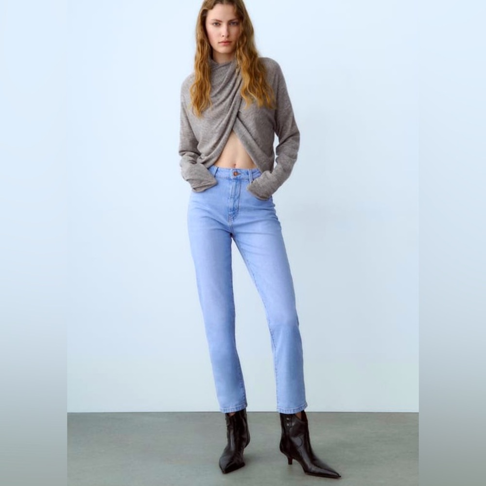 Zara Mom Fit Jeans Size 6